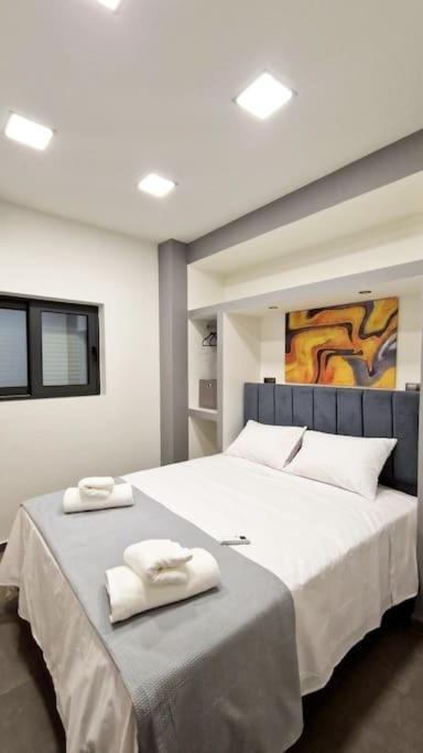 Faronita - Luxury Apt In The Heart Of קלמאטה מראה חיצוני תמונה