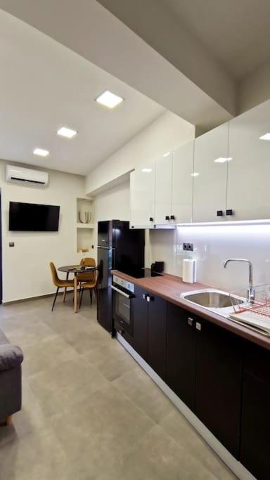 Faronita - Luxury Apt In The Heart Of קלמאטה מראה חיצוני תמונה